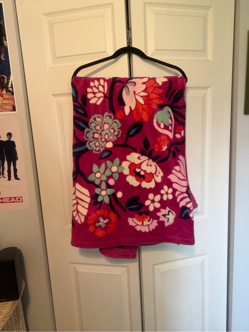 Vera Bradley Fuchsia Floral Plush Throw Blanket